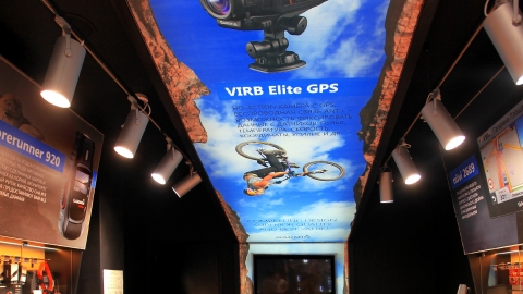 Дизайн POS-материалов для оформления фирменных магазинов Garmin Дизайн POS-материалов для оформления фирменных магазинов Garmin